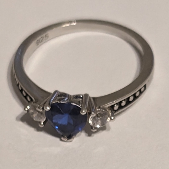 Vintage Lab Spinel Heart Cz Accent Ring Size 7.75 - Picture 6 of 6